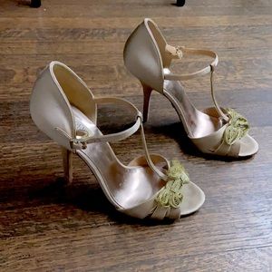 Badgley Mischka T-Strap Stilettos 8.5